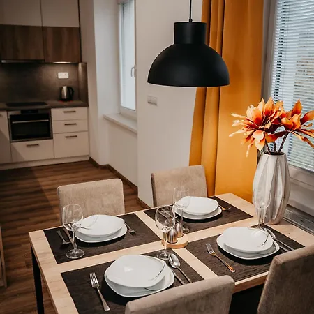 דירה Old Town Center 2 - Private Parking Included קושיצה