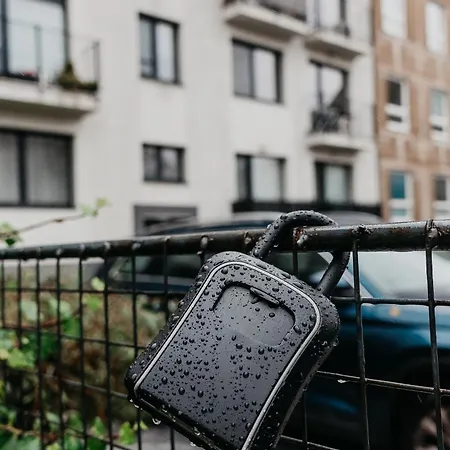 Old Town Center 2 - Private Parking Included Apartment