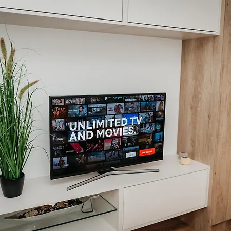 דירה Old Town Center 2 - Private Parking Included